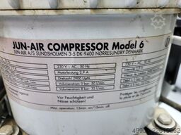 Jun-Air Model 6 mobiel