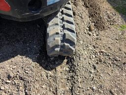 HYUNDAI Mobilbagger/ Kett Robex 30Z-9AK, div.Anbaugeräte