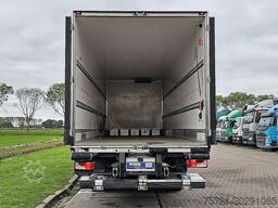 SCANIA P320