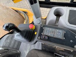 VOLVO SD135B / 2020 Baujahr / 2.544 Stunden