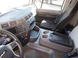 DAF CF 290 FA Bak + Dhollandia klep 2000 KG