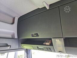 M.A.N. 26.440 TGA LX 6X2 SIDE DOORS