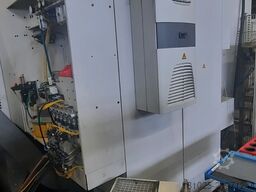 HERMLE C30U + ZM157 tooling magazine