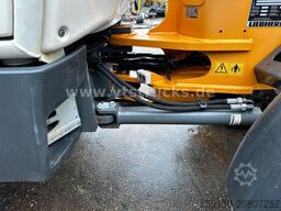 LIEBHERR L506C Schaufel/Palettengabel