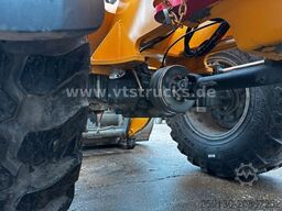 LIEBHERR L506C Schaufel/Palettengabel