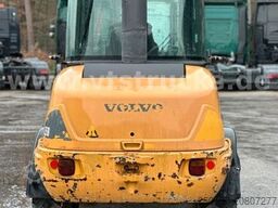 VOLVO L25B-P Palettengabel&Schaufel