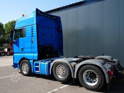 MAN TGX 26.460 6x2 tractor unit 674.600km