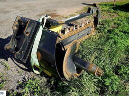 Digga BFT2 Chain digger w/ Combi attachment.