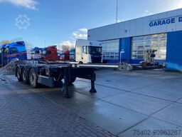 Renders Euro 800 3DFCST 45FT / 1x Lift Axle / 2x Extend...