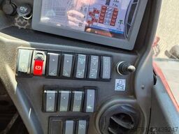 Manitou MRT 3050+ (5t winch + platform)
