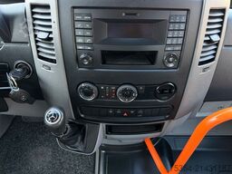 MERCEDES-BENZ Sprinter 314 BlueTEC 9Sitze Motor baut Druck auf