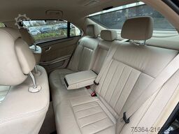 MERCEDES-BENZ E 300 BlueTEC HYBRID Navi Leder PDC LED EURO 5