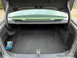 MERCEDES-BENZ E 300 BlueTEC HYBRID Navi Leder PDC LED EURO 5
