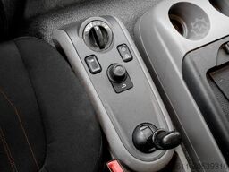 DAF LF 210 KOFFER 12t+ LBW 1.5t+ DACHSPOILER+ TRENNWAN