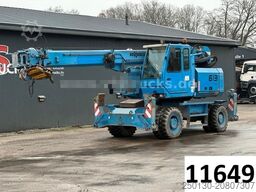 SENNEBOGEN S613 M-D Teleskop-Kran Palettengabel