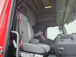 RENAULT T 520
