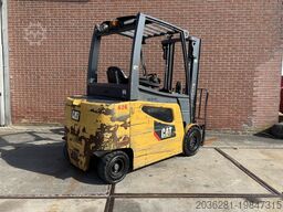 Caterpillar 2EPC5000