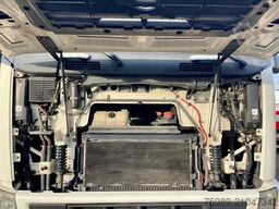 Volvo FH 460 YV2AG20A9CB609784  2x FUEL TANK, FRIGO