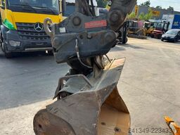 VOLVO ECR235 Oilquick 3x Schaufeln