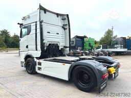MAN TGX 18.560 BL/Retarder/ACC/2x Tank/D30 Motor!