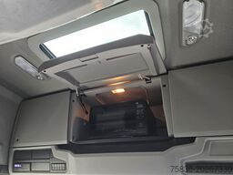 Scania S660 V8 6x2/4 / 2 x PTO / PARKING COOLER / FULL...