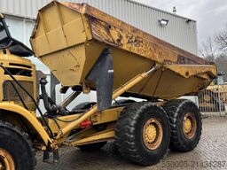 CAT 725