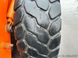 DOOSAN DL 200 inkl. Schaufel & Gabel Bj.2013 107kW