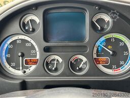 DAF LF 55.280 4x2 BL Pritsche mit FASSI LK & Glastr.