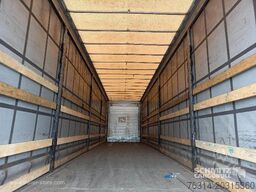 Schmitz Cargobull Curtainsider Mega Getränke