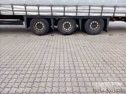 Schmitz Cargobull Curtainsider Mega Getränke