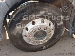 MAN TGA 32.360 / 8X4 / Liebherr 9qm