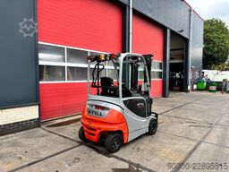 Still RX 20-20 2000kg TIPLO / Sideshift