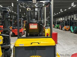 Combilift Aisle Master 20WHE/ Only 6256 hours