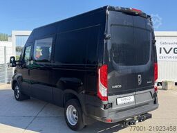 IVECO 35C18HA8CRV/P 5-Sitzer / LED / AHK