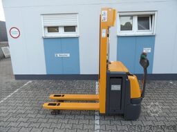 Jungheinrich EJC 212z - neue Batterie - Initialhub (Basishub)