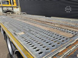 Iveco AD320S42 8x2 / RETARDER / WINCH / AUTO-TRANSPORTER