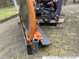 Bucher Keil-Vario Schneepflug Unix LN30u