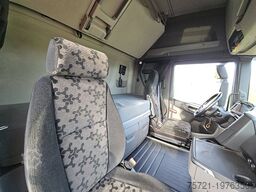 SCANIA R450 6X2*4 RET. LED WB475