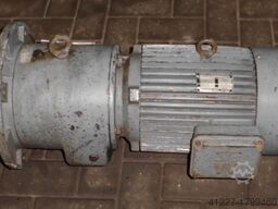 SEW-EURODRIVE RF83WD132ML-8-2BS/HL/TF