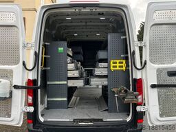 VOLKSWAGEN CRAFTER BOTTREGALS. AUTOMATIK NAVI ACC STANDHZG.