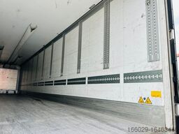 SCHMITZ CARGOBULL SKO 24 /L FP 45 Cool Pharma Zertifikat