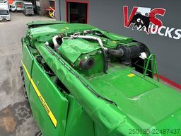 John Deere WT56/T560HM Mähdrescher *verunfallt*