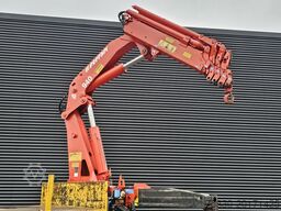 DAF CF 85.330 ATI / 40 t/m CRANE / KRAN / 8.500 km!