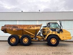 CAT 725