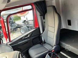 Ford 4x2 Road 1845 Low Roof Sleeper Cab