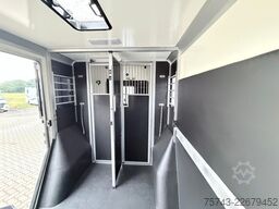 RENAULT Master STX 5 Sitzer Haras ex. Lang Automatik