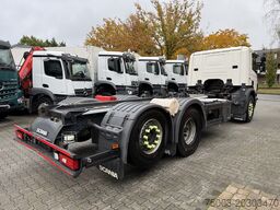 Scania P280 6X2*4