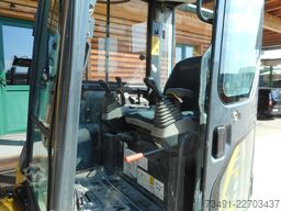 Komatsu PC45-MR mit POWERTILT