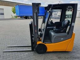 Jungheinrich EFG 215 / Triplex 4.25m / SS / nur 1.680h / 2021