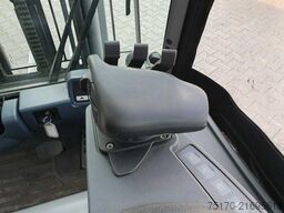 Jungheinrich EFG 215 / Triplex 4.25m / SS / nur 1.680h / 2021